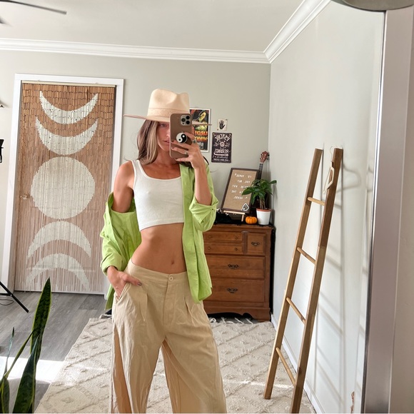 Lime green button up 💚 - Picture 5 of 8